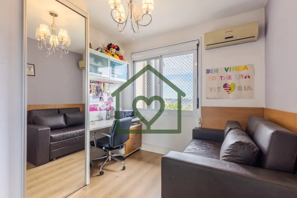 Imagem Casa semimobiliada em condomínio com infraestrutura completa, localizada no bairro Jardim Carvalho,...