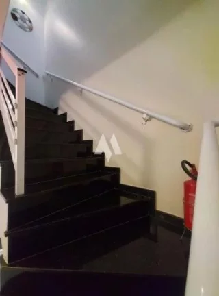 Imagem Casa triplex com piscina á venda em Santos