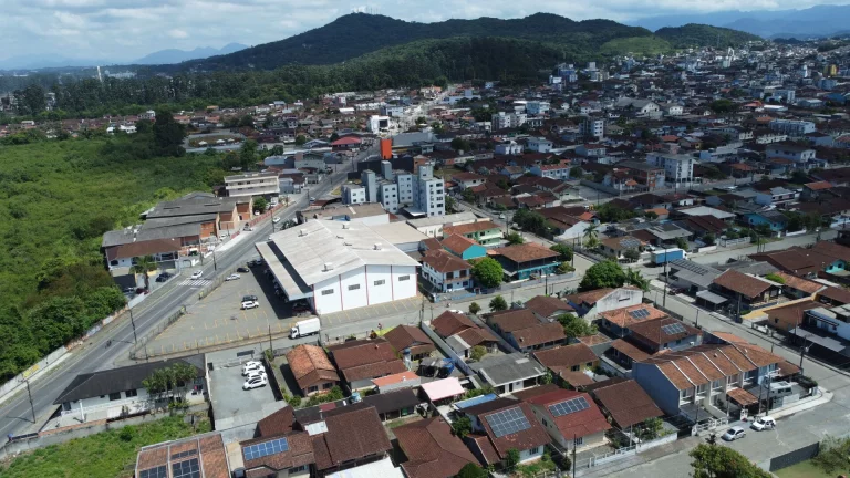 Imagem Casa , Sobrado Geminado em Joinville/SC, bairro Espinheiros