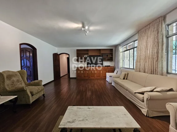 Imagem Viva o Luxo com Vistas Deslumbrantes: Propriedade Única de 733m² em Teresópolis