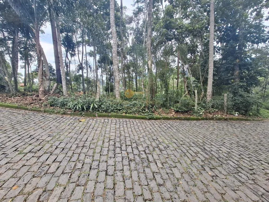 Imagem Terreno em Condomínio para Venda em Teresópolis / RJ no bairro Parque do Imbui