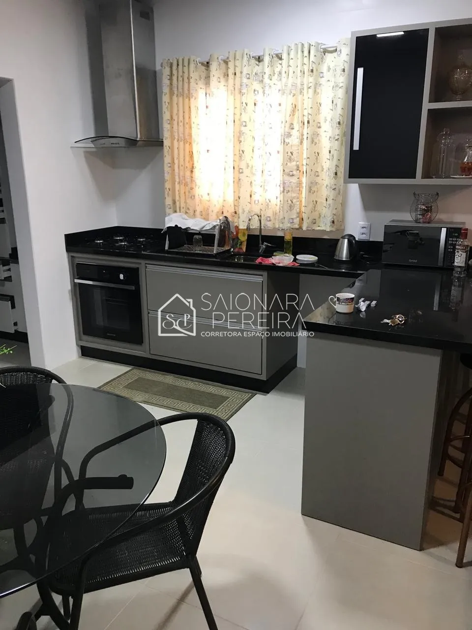 Imagem Aqui uma casa para chamar de sua em Florianópolis.