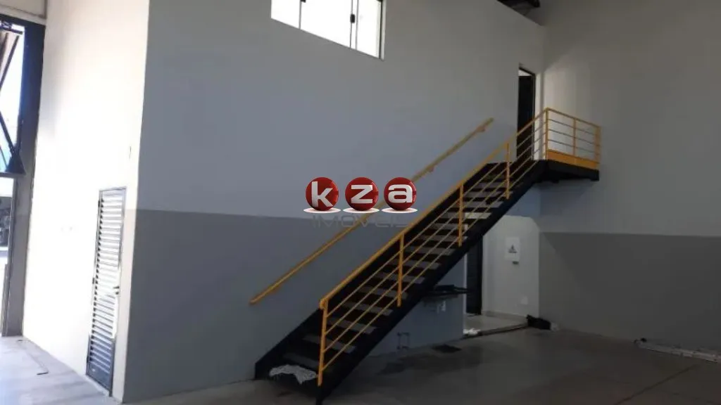 Imagem Barracão Industrial para Locação em Valinhos-SP, Loteamento Nova Espírito Santo: 1 sala, 3 banheiros, 3 vagas, 300m².