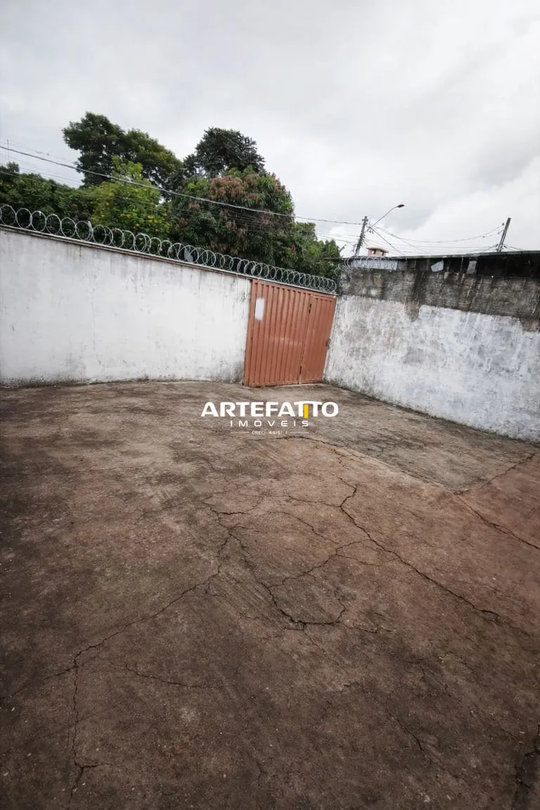 Imagem Casa leporace 3, parte alta. 3 dorm. e garagem para 2 carros.
