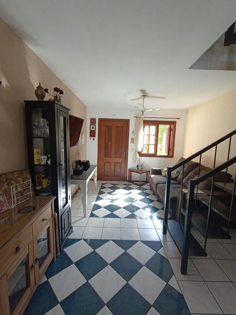 Imagem Casa em Condomínio com 96m² e 3 dormitórios no bairro Tristeza em Porto Alegre.