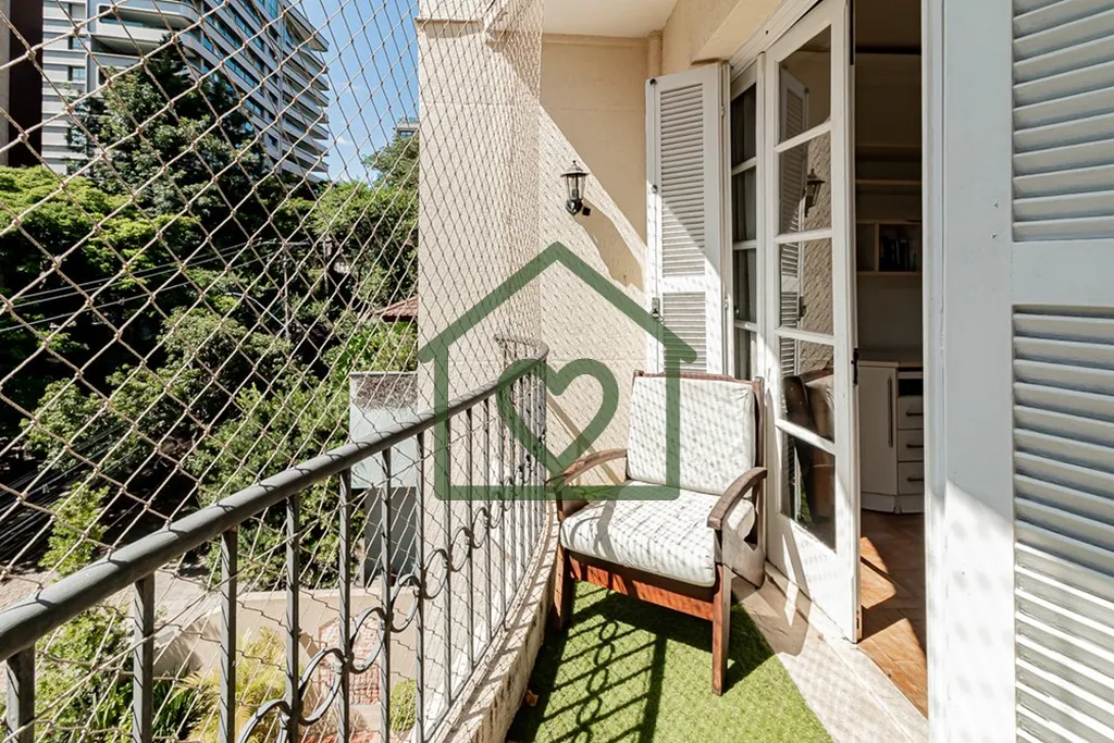 Imagem Excelente apartamento semi-mobiliado à venda na Rua Silva Jardim, no bairro Mont Serrat, em Porto A...
