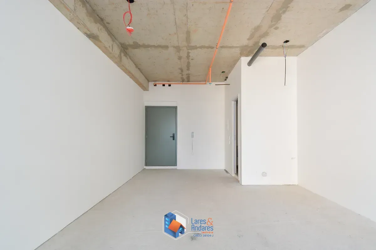 Imagem Conjunto comercial para venda em Cerqueira César, 36m²