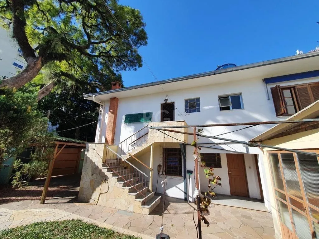 Imagem Casa para Venda - 250m², 4 dormitórios, sendo 1 suites, 4 vagas - Centro