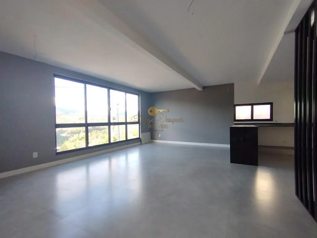 Imagem Casa em Condomínio para Venda em Teresópolis / RJ no bairro Albuquerque