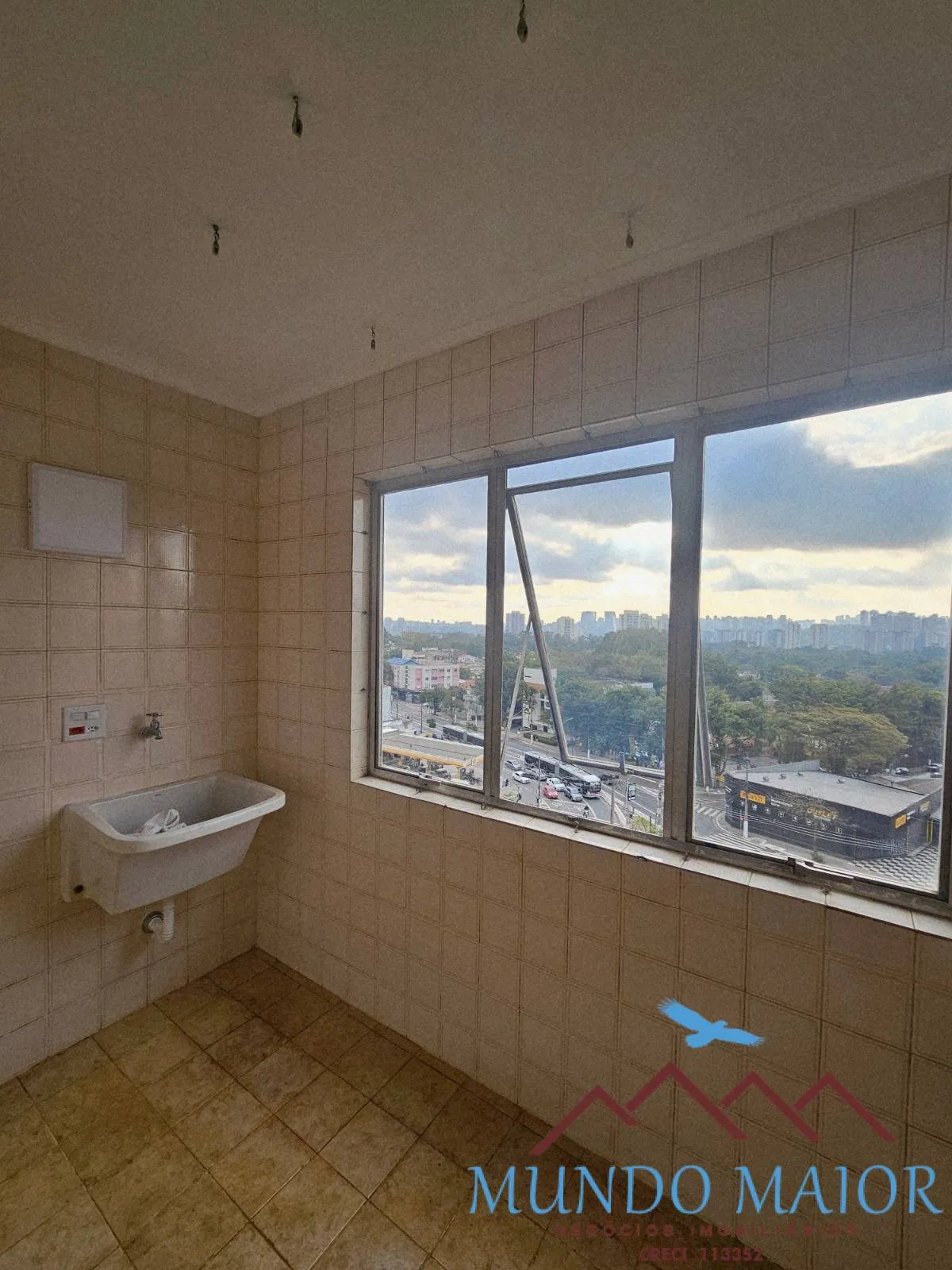 Imagem Seu Novo Lar Te Espera! 85m² Reformado, 2 Dorms (1 Suíte) -200m do Metro