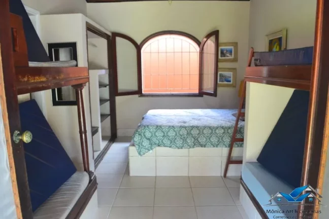 Imagem Livre para Ano Novo, de 2023 Casa de esquina na Praia das Toninhas com 3 suites e Churrasqueira.