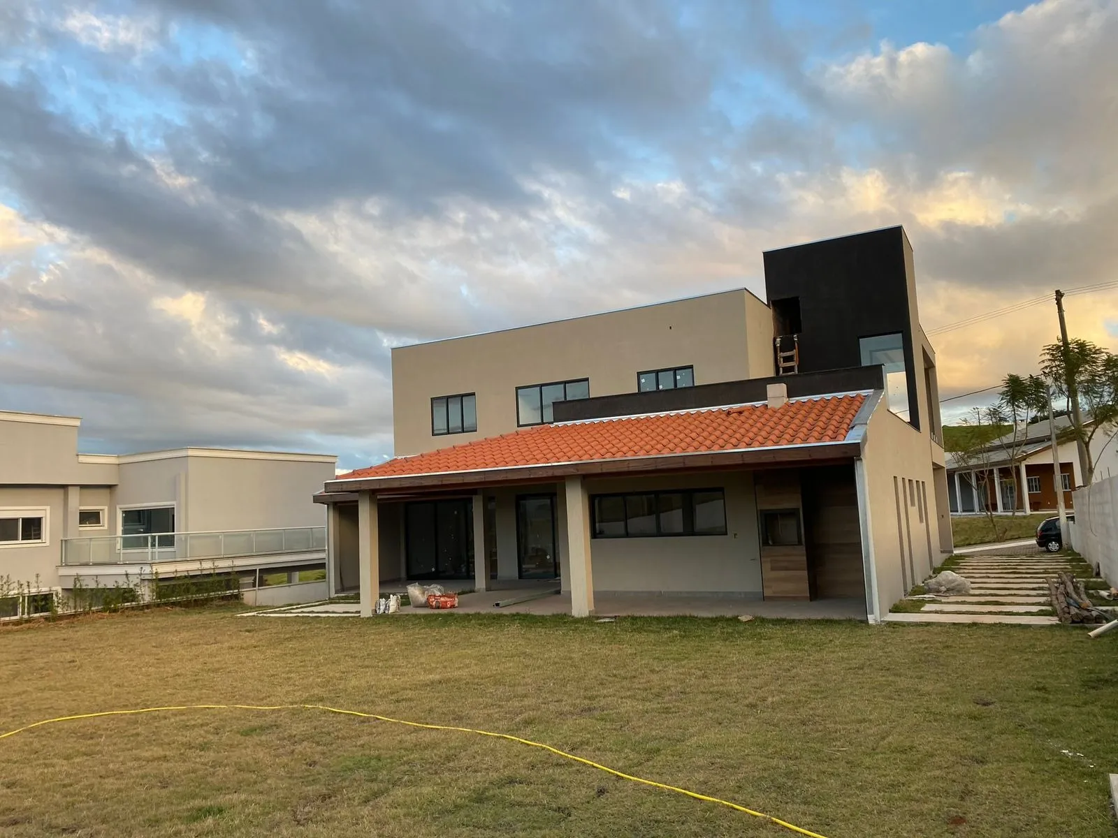Imagem Residência Exclusiva: Casa de Alto Padrão em Condomínio Terras de Santa Mariana
