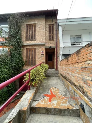 Imagem Casa para locação em Pinheiros, São Paulo-SP: 5 quartos, 5 salas, 2 banheiros, 2 vagas de garagem, 190m de área.