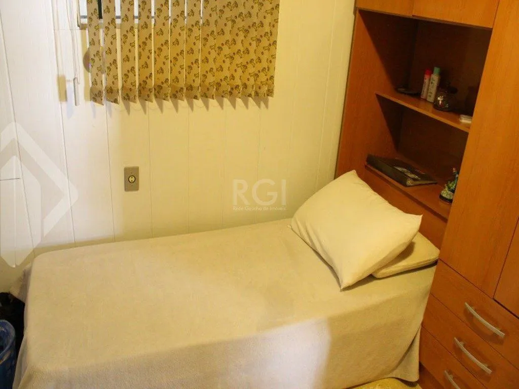 Imagem Casa para Venda - 246.24m², 5 dormitórios, sendo 1 suites, 4 vagas - Rubem Berta