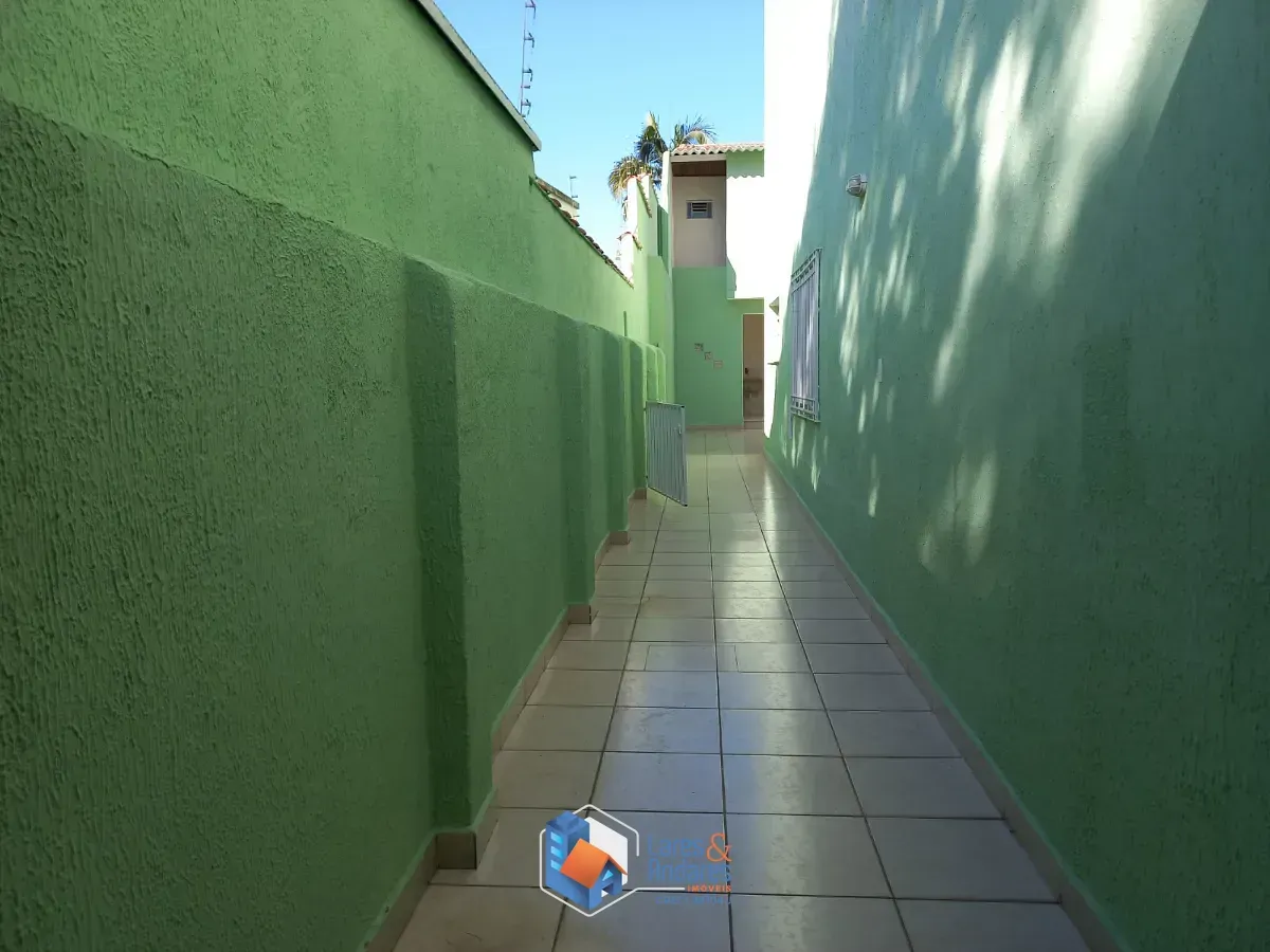 Imagem Sobrado para venda em Jardim Virginia Bianca com 5 quartos, 250m²