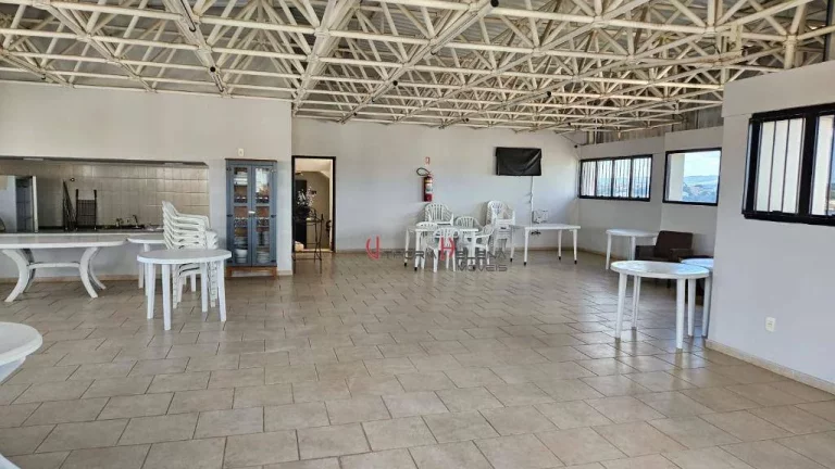 Imagem Apartamento com 3 dormitórios para alugar, 190 m² por R$ 4.564/mês - Edifício Europa - Itatiba/SP