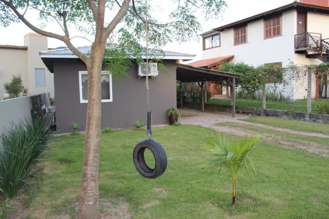 Imagem Casa mobiliada no bairro Encantada: vista para a Lagoa, conforto e praticidade!