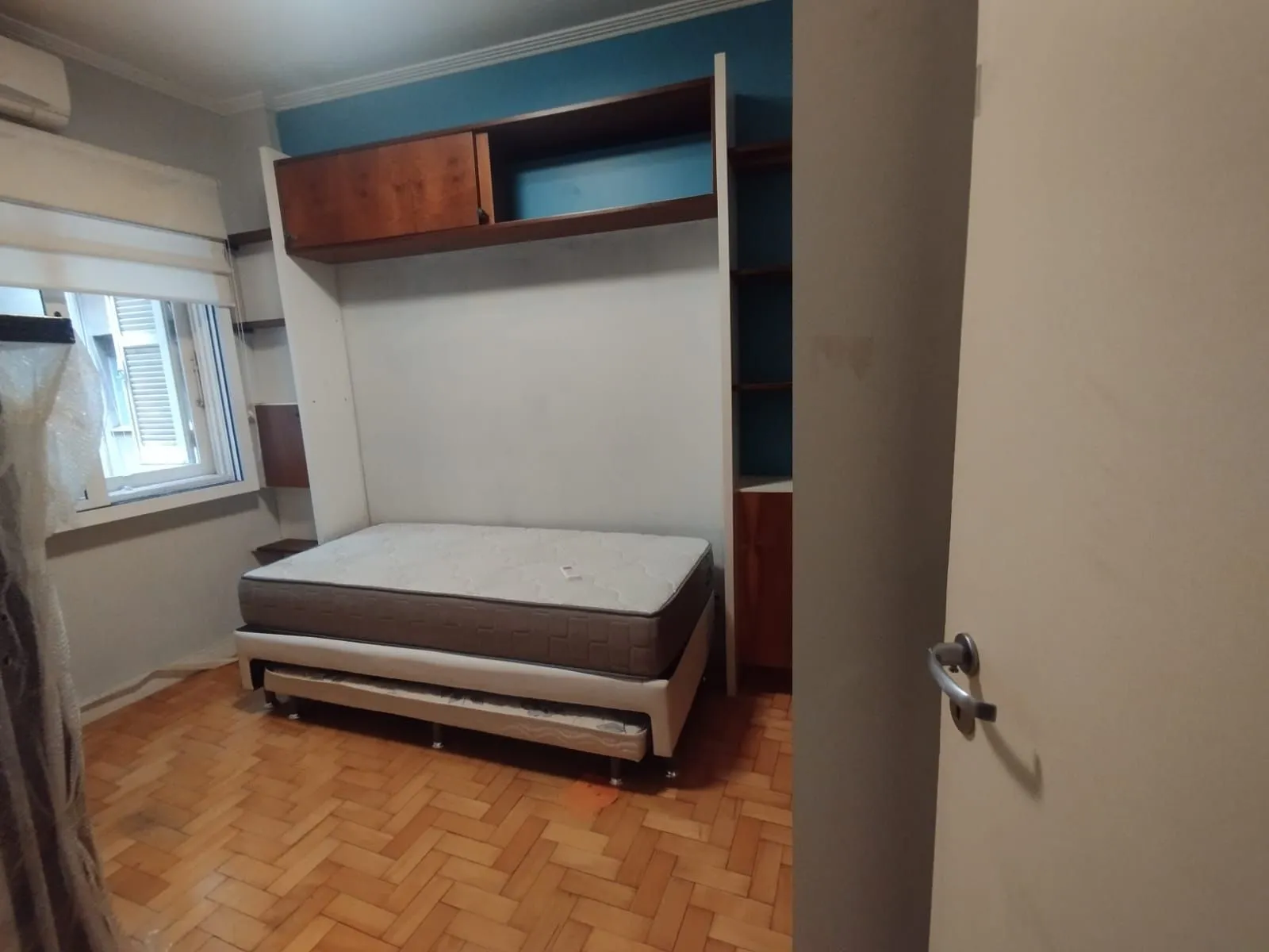 Imagem Apartamento com 3 dormitórios e vaga de garagem na João Pessoa - conforto e praticidade no coração de Porto Alegre!