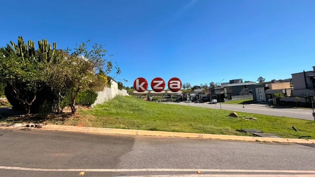 Foto do imóvel Terreno em Condomínio à Venda em Valinhos-SP, Residencial Mont' Alcino - 313,77m² de Área