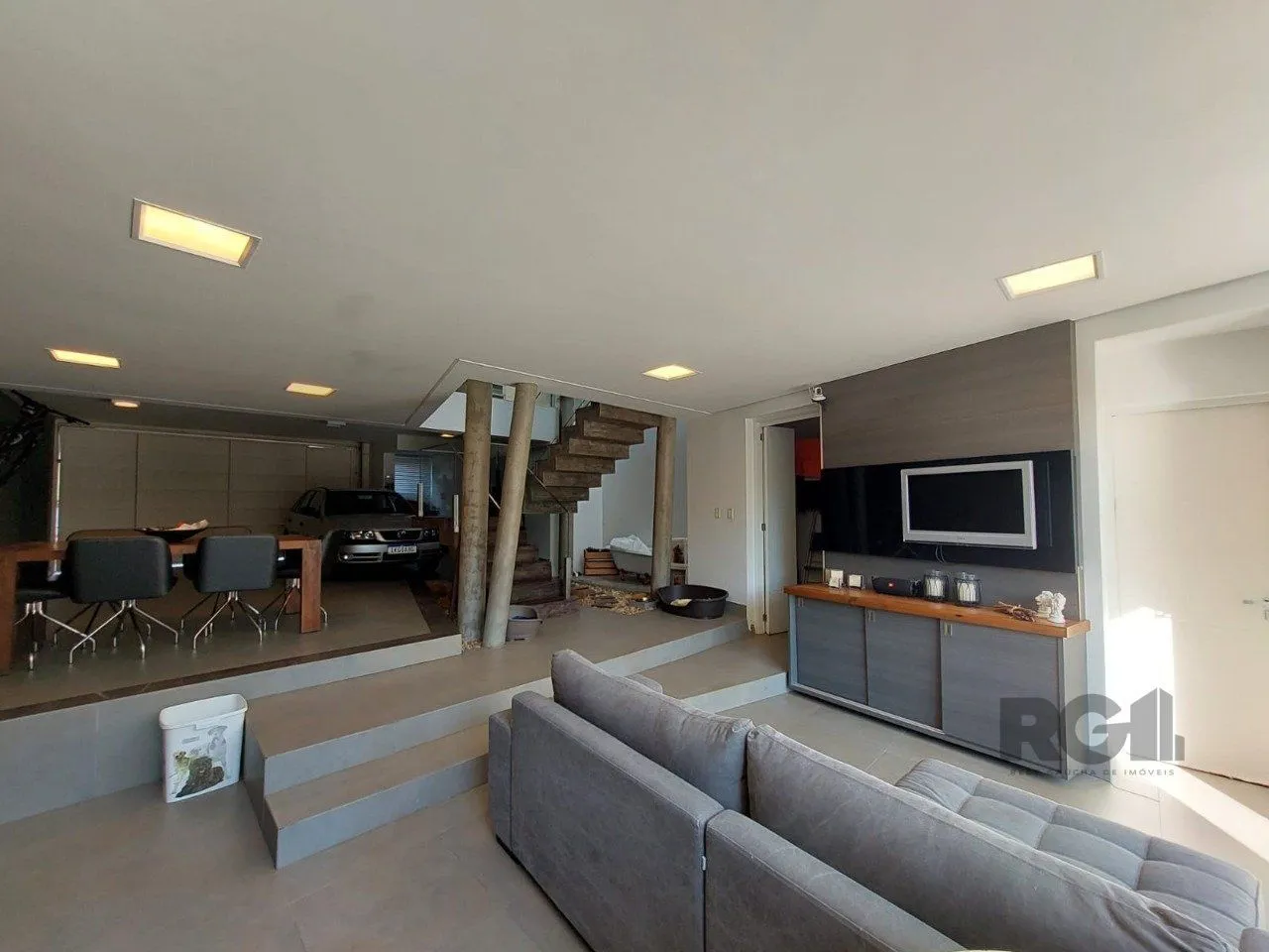 Imagem Casa para Venda - 296m², 3 dormitórios, sendo 1 suites, 3 vagas - Vila Nova, Poa