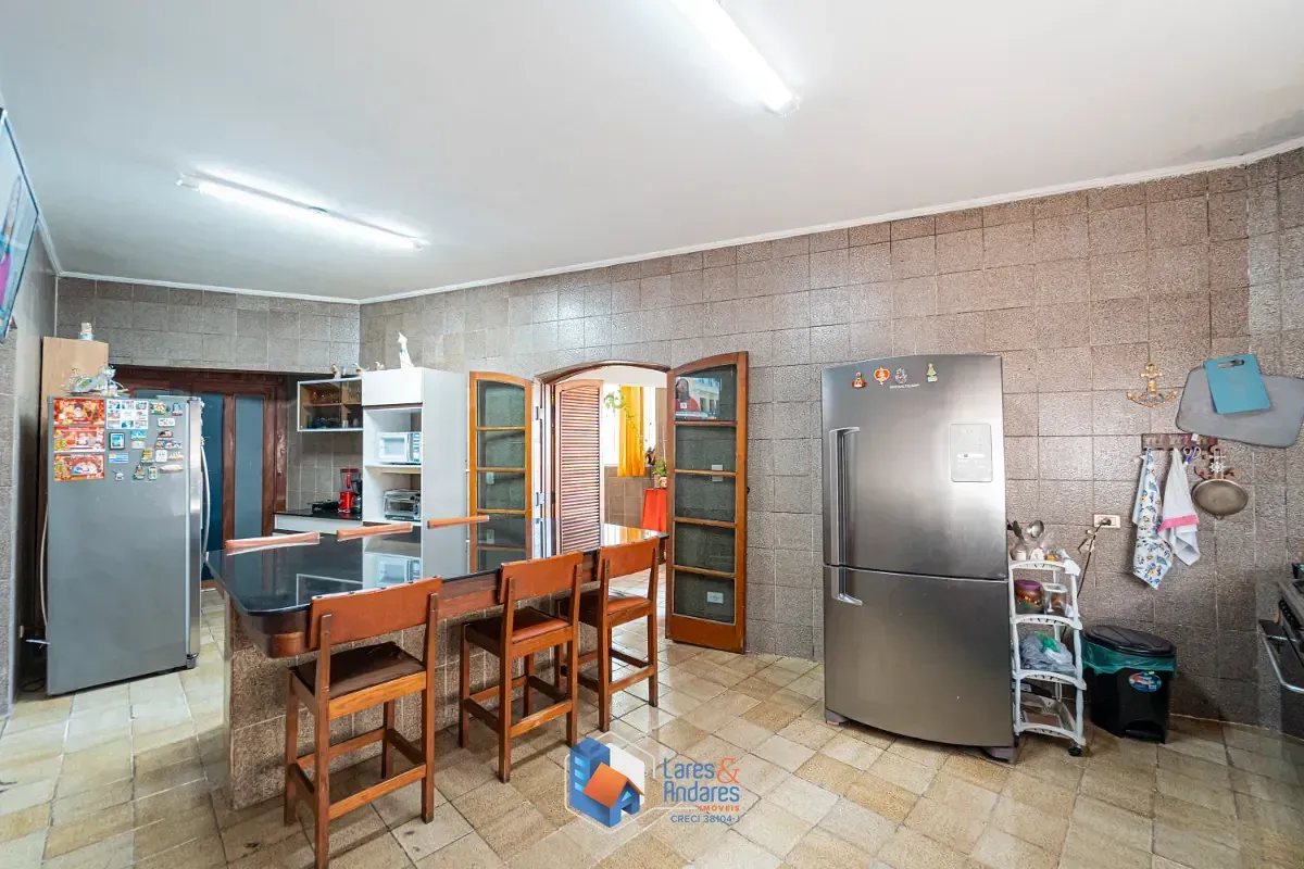 Imagem Casa para venda em Cidade Domitila com 3 quartos, sendo 1 suíte, 473m²
