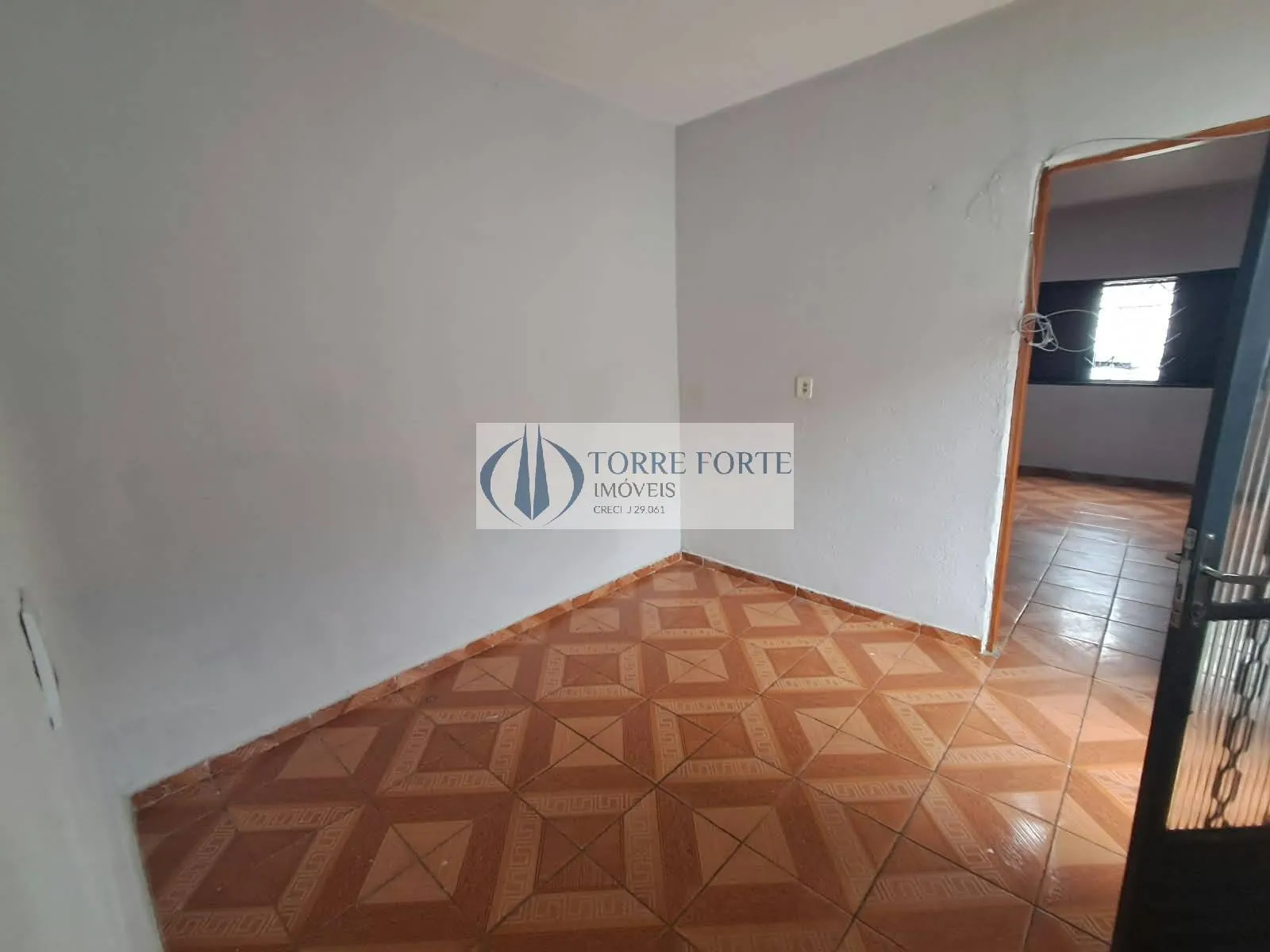 Imagem Casa 2 dormitórios 1 banheiro 4 vagas na Vila Carrão