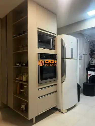 Imagem Vendo Apartamento 72m² totalmente reformado e pronto para uso em excelente local