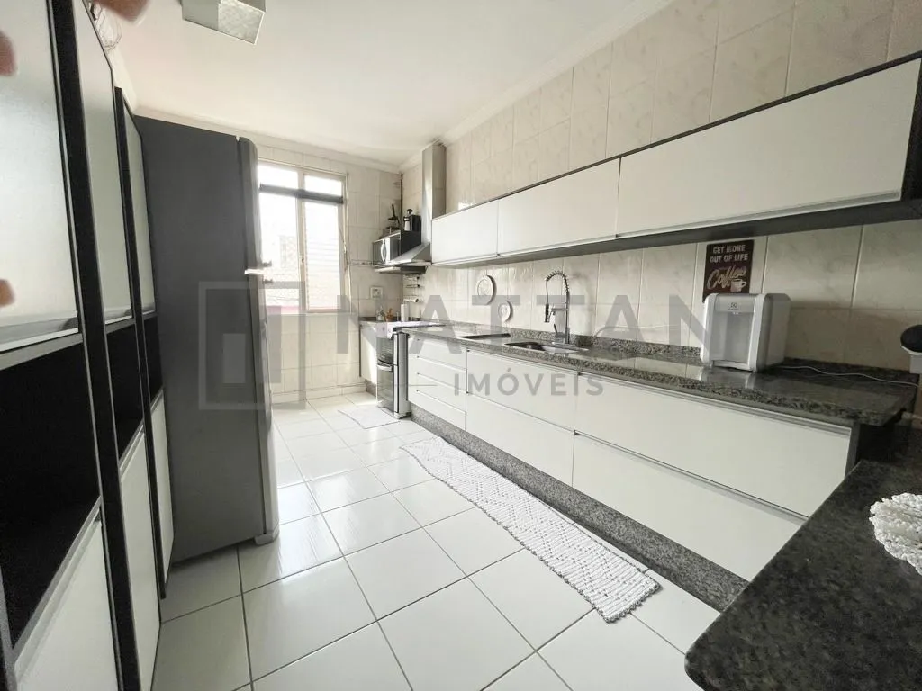 Imagem Imóvel mobiliado com 4 dormitórios, cerca de 700 m² de área útil, lareira e área gourmet