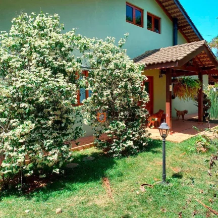 Imagem Chácara com 3 dormitórios à venda, 1100 m² por R$ 2.340.000,00 - Jardim Estância Brasil - Atibaia/SP