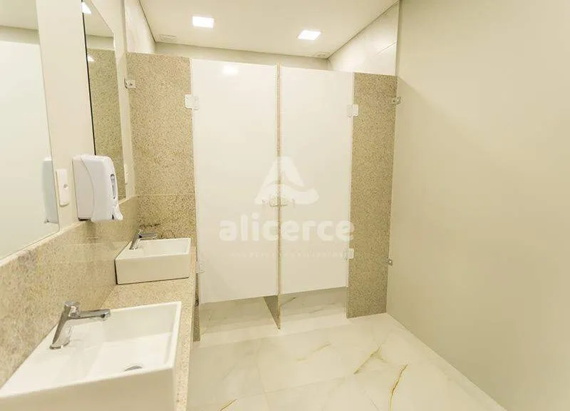 Imagem Sala para aluguel com , 24,36m² em Estreito Florianópolis