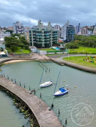 Imagem Apto. Alto Padrão em Coqueiros, Frente Mar com 4 Suítes e 300m² Privativos