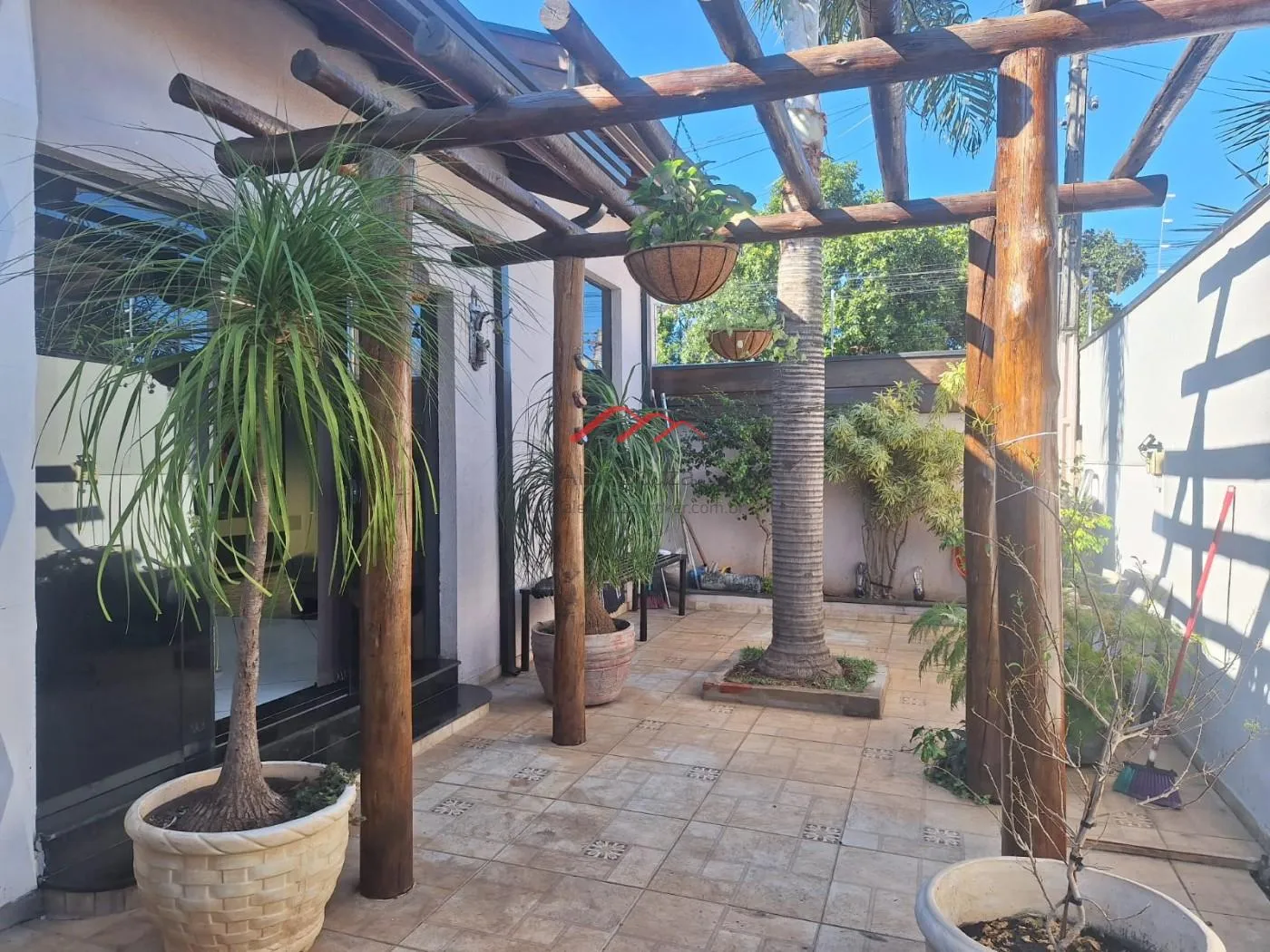 Imagem Casa para Venda em Sumaré, Parque Bandeirantes I (Nova Veneza), 3 dormitórios, 1 suíte, 3 banheiros, 3 vagas