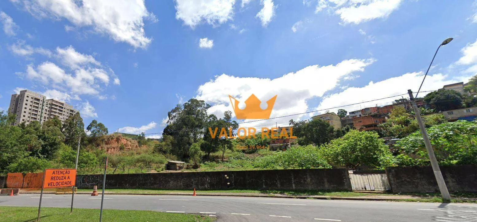 Imagem Oportunidade Única de Investimento em Jundiaí! Área Comercial com 3.047 m2 de frente para Av Samuel Martins.