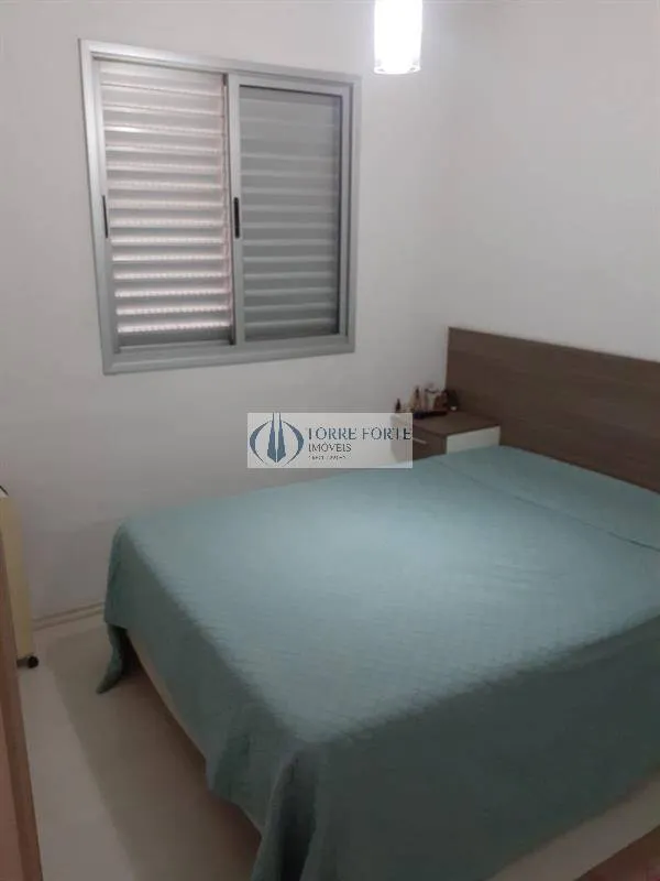 Imagem Apartamento com 2 dormitorios 1 vaga , varanda na Cidade Lider .