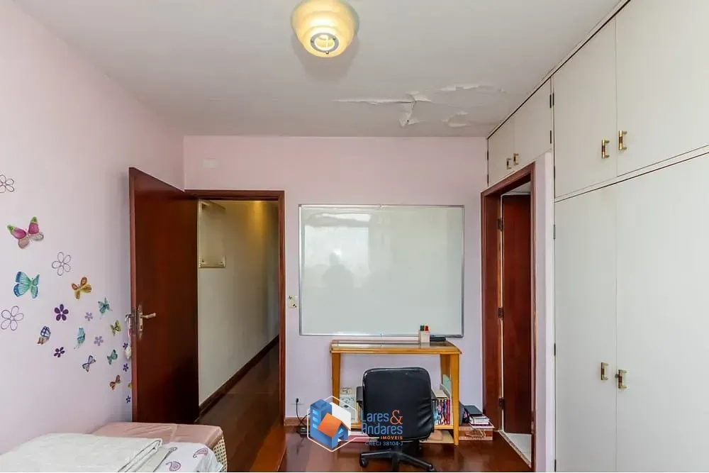 Imagem Casa à venda 3 Quartos 2 Suites 4 Vagas 180M² Vila Marari São Paulo - SP