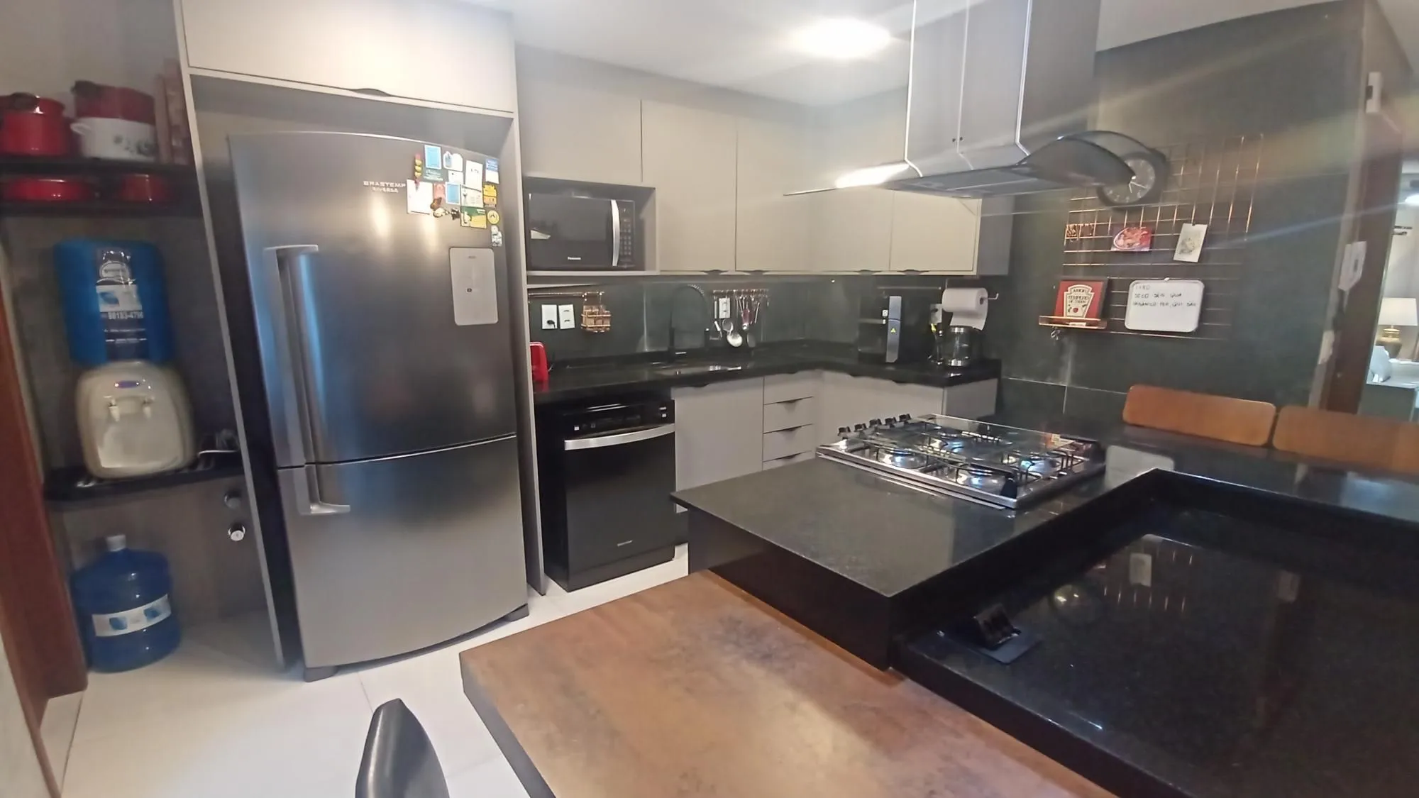 Imagem Casa de Condomínio com 3 Suítes, no bairro Tristeza