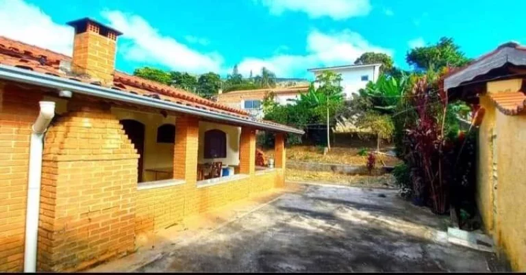 Imagem Chácara Bragança Paulista Aceita Permuta casa próxima ao centro!