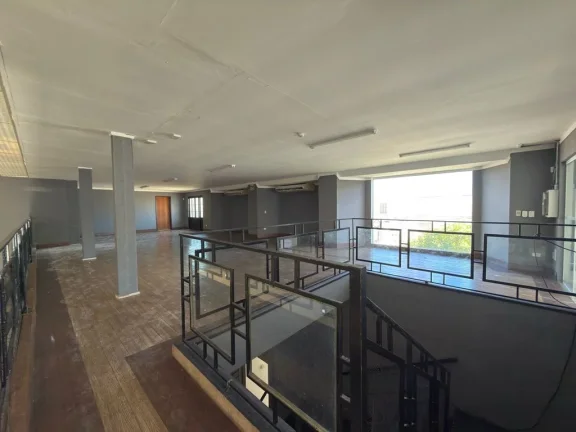 Imagem Imóvel Comercial com 1.230 m² Construídos | Frente para Duas Ruas