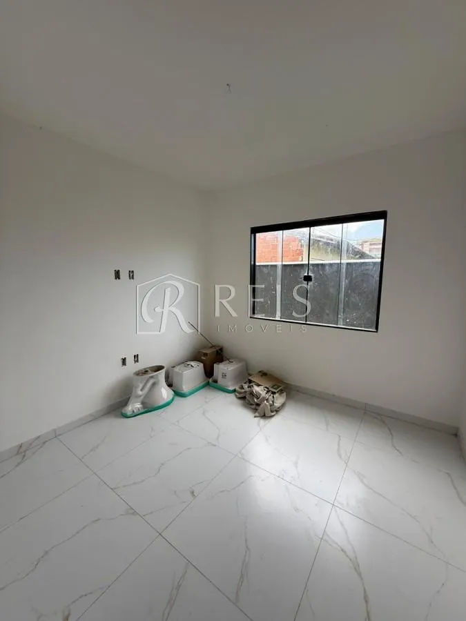 Imagem Casa para Venda em Rio das Ostras, Enseada das Gaivotas, 2 dormitórios, 1 suíte, 2 banheiros, 4 vagas