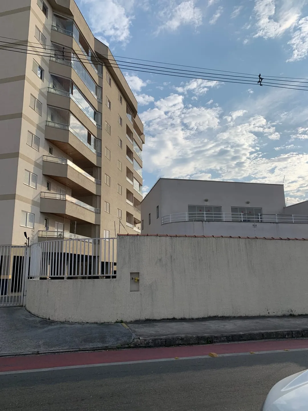 Imagem Apartamento à venda 3 Quartos, 1 Suite, 2 Vagas, Chácara Galega, Pindamonhangaba - SP | EDIFÍCIO MILANO