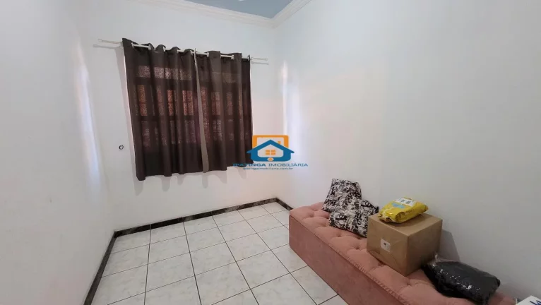 Imagem Casa grande com pontos de Comércio a venda no bairro Veraneio em Santana do Paraíso.