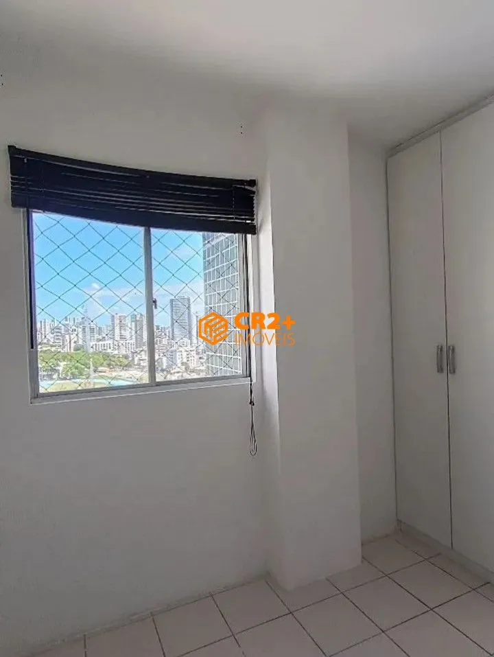 Imagem Vendo apartamento em Boa Viagem com 2 quartos e uma suíte.