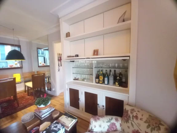 Imagem Apartamento à venda em Moema, São Paulo-SP: 2 quartos, 1 suíte, 3 banheiros, 2 vagas, 75m² de área!