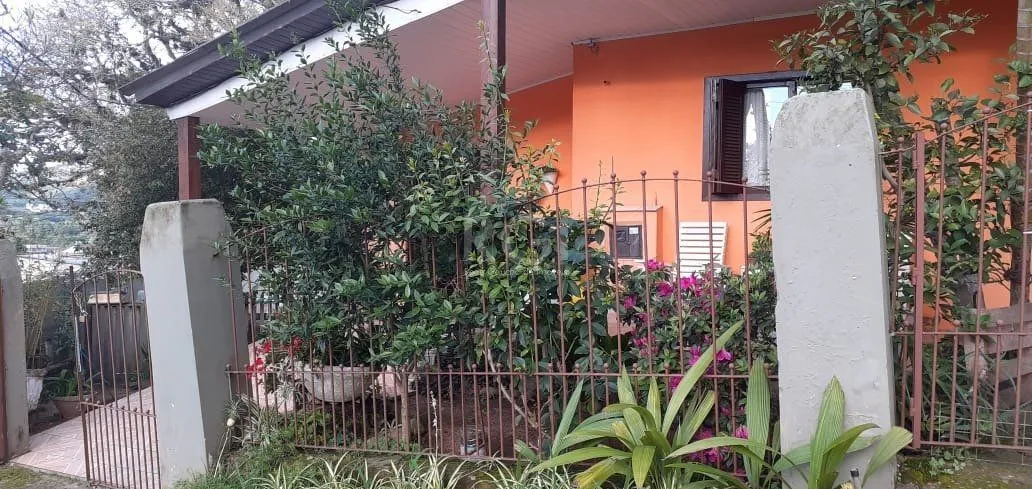 Imagem Casa para Venda - 80m², 3 dormitórios, 2 vagas - Espirito Santo