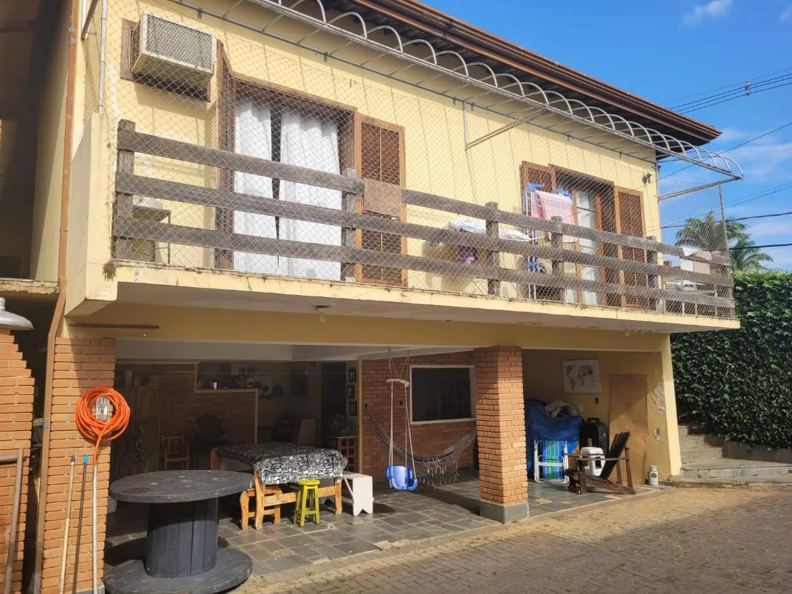 Foto do imóvel Encantadora Casa Térrea no Charmoso Bairro Nova Suíça em Valinhos em Alameda Carlos de Carvalho Vieira Braga
