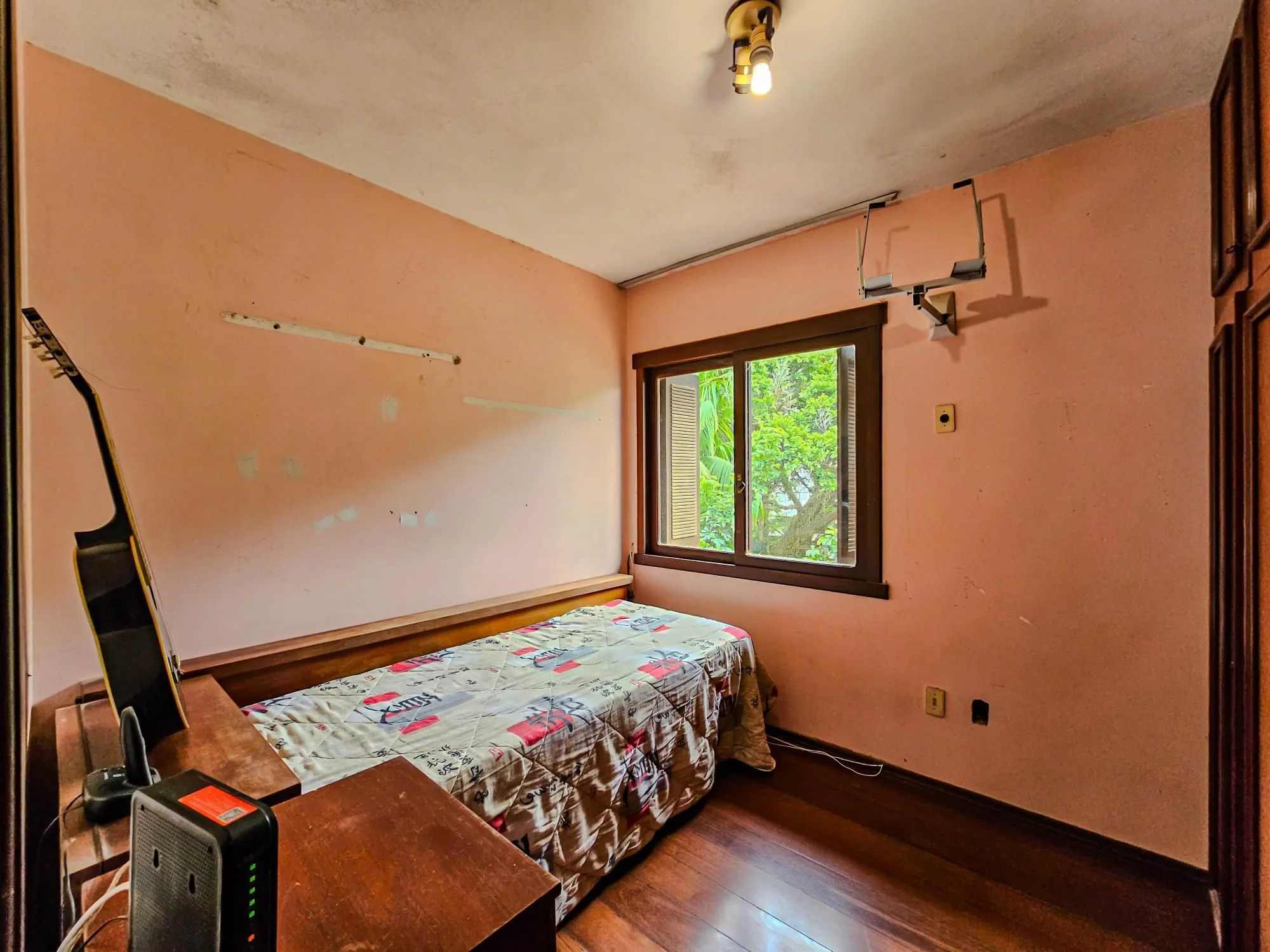 Imagem Casa em condomínio fechado, 5 dormitórios, Bairro Teresópolis