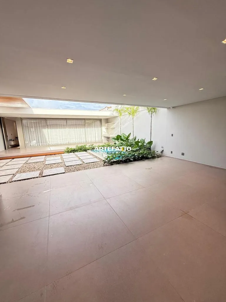 Imagem Casa com 4 Suítes no bairro Parque dos Lima
