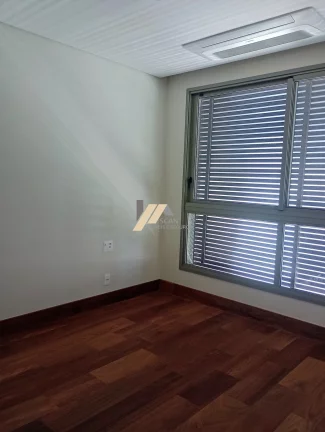 Imagem Apartamento à venda no Cambuí: 3 quartos, 3 suítes, 5 banheiros, 5 vagas de garagem, 257m² - Campinas-SP.
