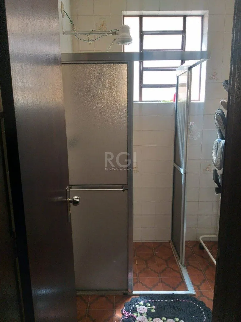 Imagem Casa para Venda - 347m², 5 dormitórios, sendo 2 suites, 2 vagas - Tristeza