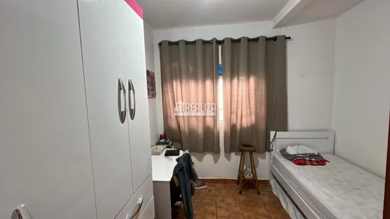 Imagem Casa no Leblon para venda e locação, Uberaba: 4 dormitórios, suíte, 3 salas